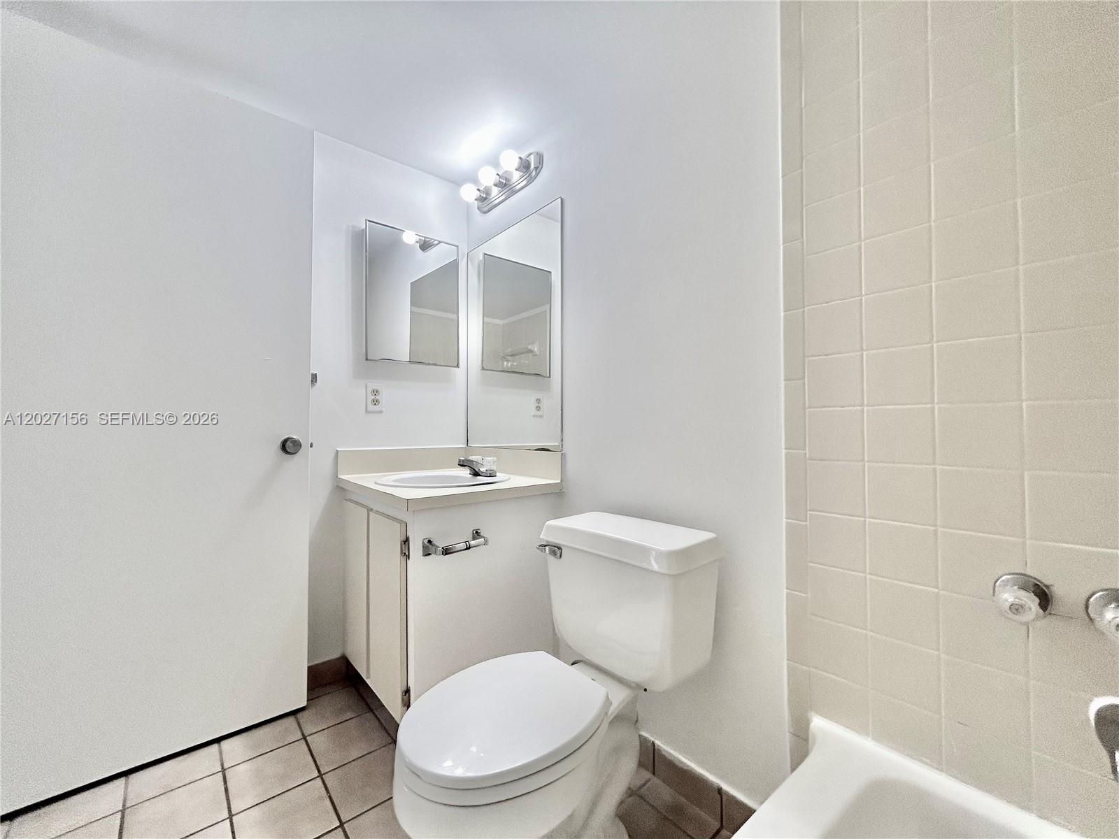 PALMS OF PEMBROKE CONDO - Residential