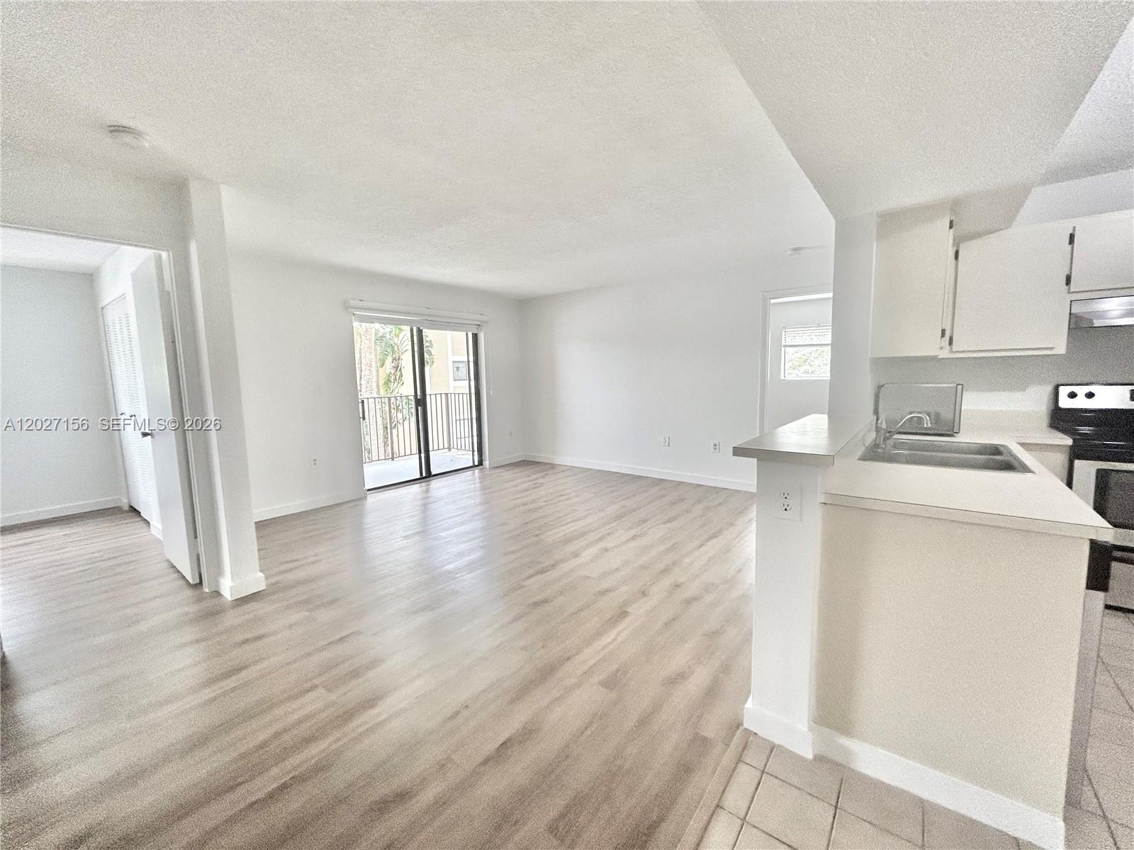 PALMS OF PEMBROKE CONDO - Residential