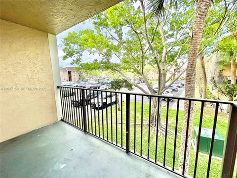 Tiny photo for 400 W Palm Cir W #201, Pembroke Pines, FL 33025 (MLS # A12027156)