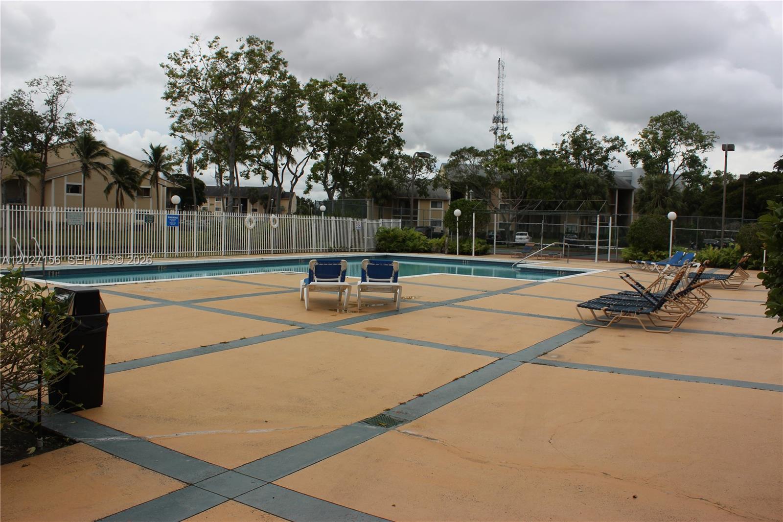 PALMS OF PEMBROKE CONDO - Residential