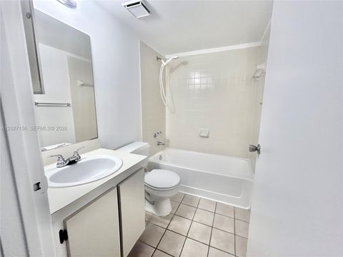 Tiny photo for 400 W Palm Cir W #201, Pembroke Pines, FL 33025 (MLS # A12027156)