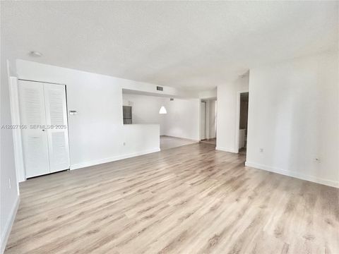 Tiny photo for 400 W Palm Cir W #201, Pembroke Pines, FL 33025 (MLS # A12027156)