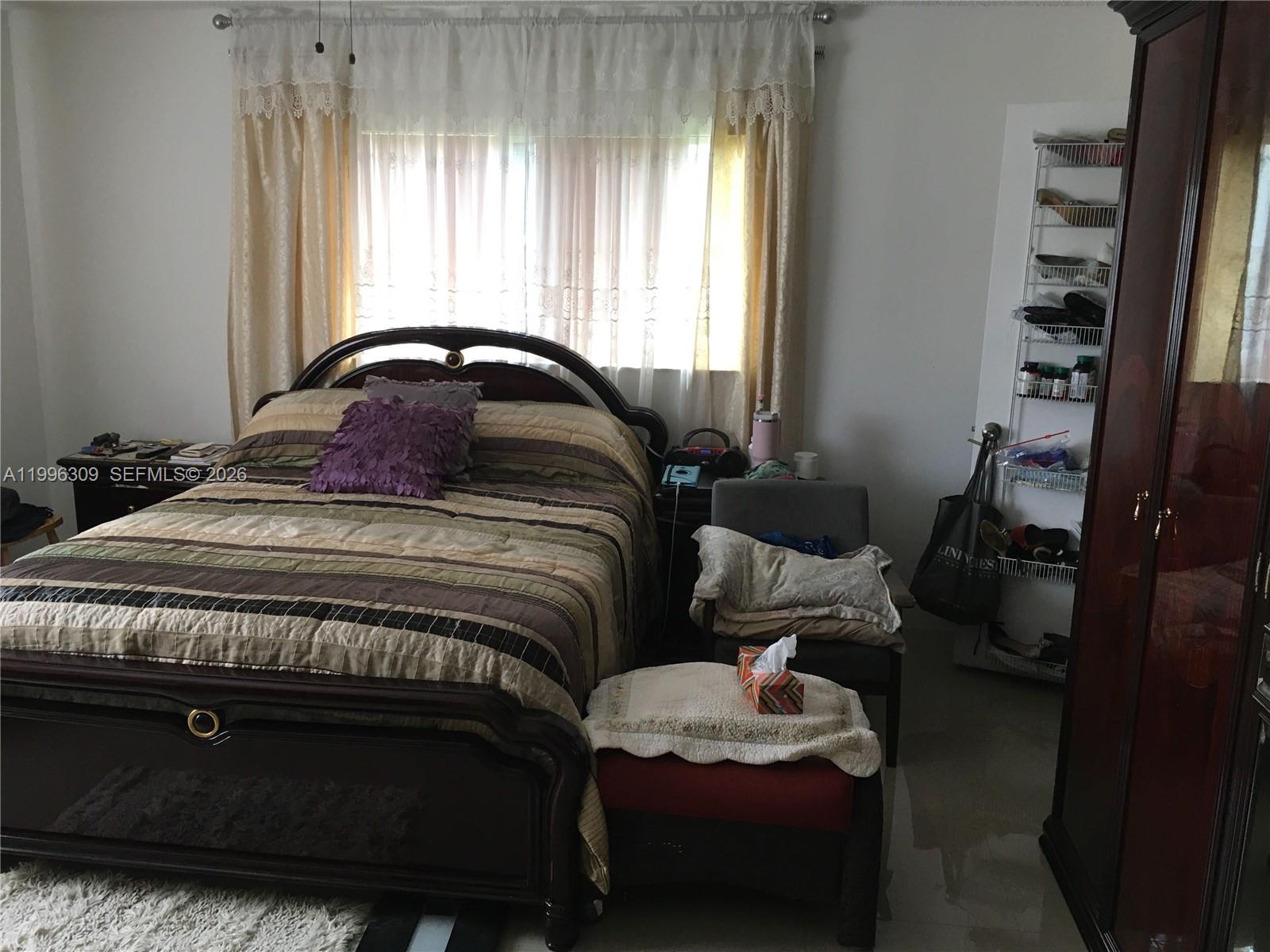 VILLAGE ROYALE GREENHILL - Residential