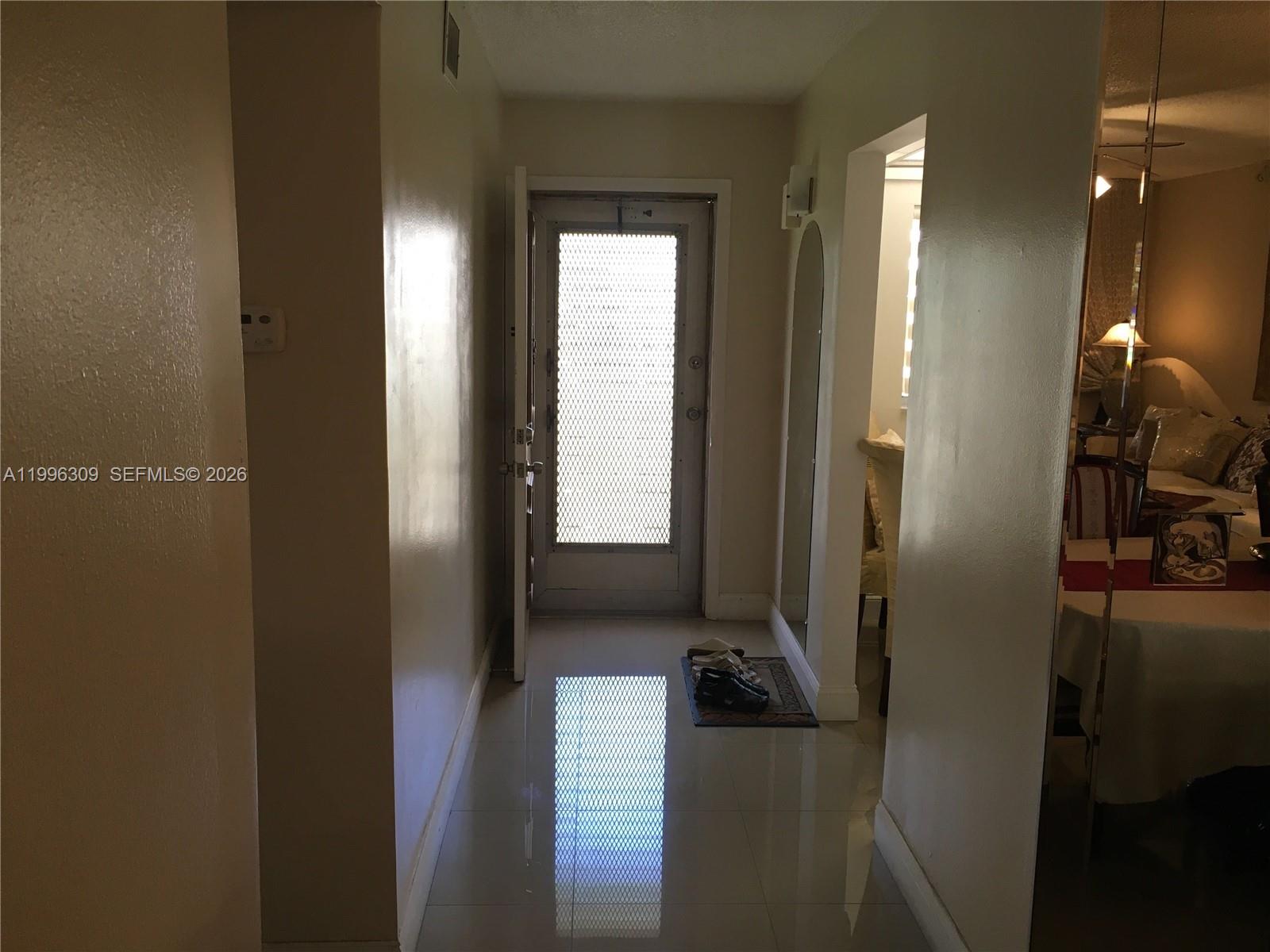 VILLAGE ROYALE GREENHILL - Residential