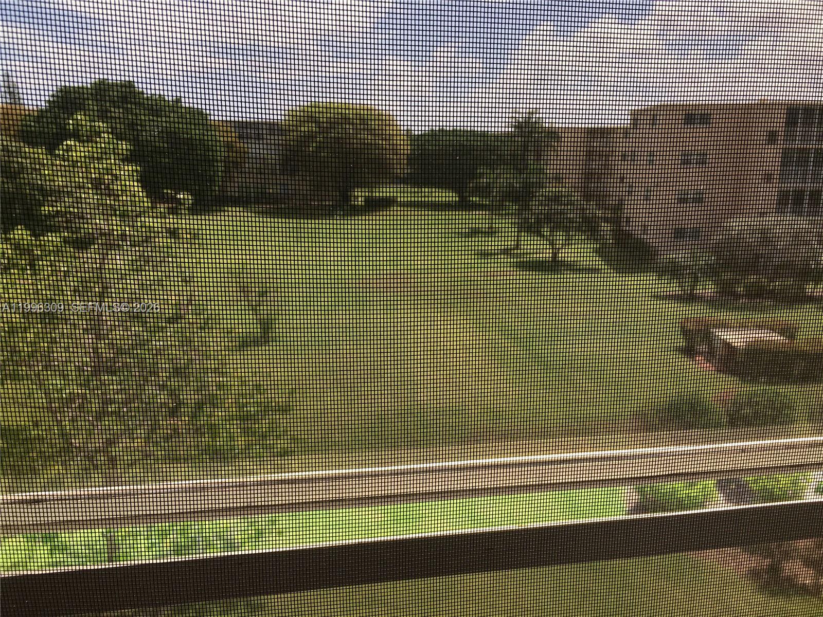 VILLAGE ROYALE GREENHILL - Residential