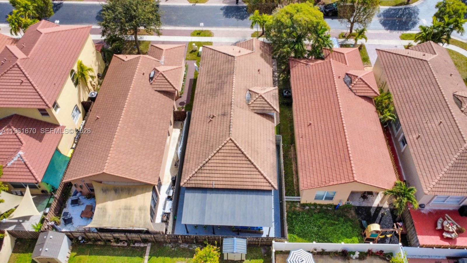 PORTOFINO BAY - Residential