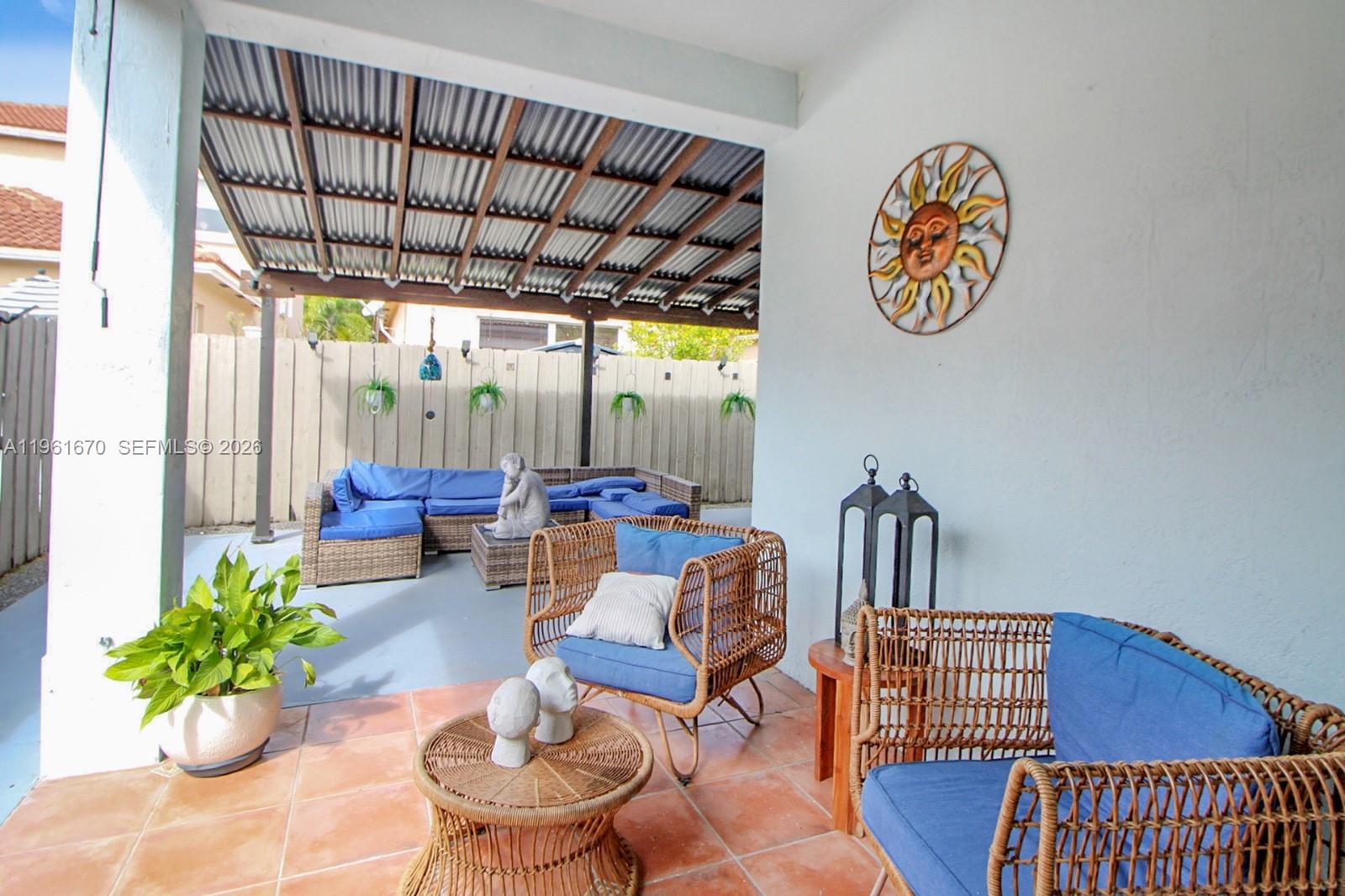 PORTOFINO BAY - Residential