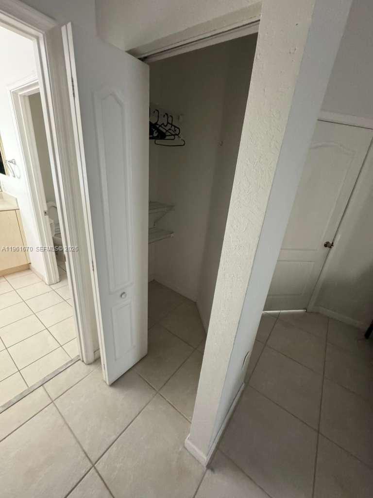 PORTOFINO BAY - Residential