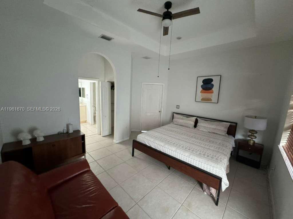 PORTOFINO BAY - Residential