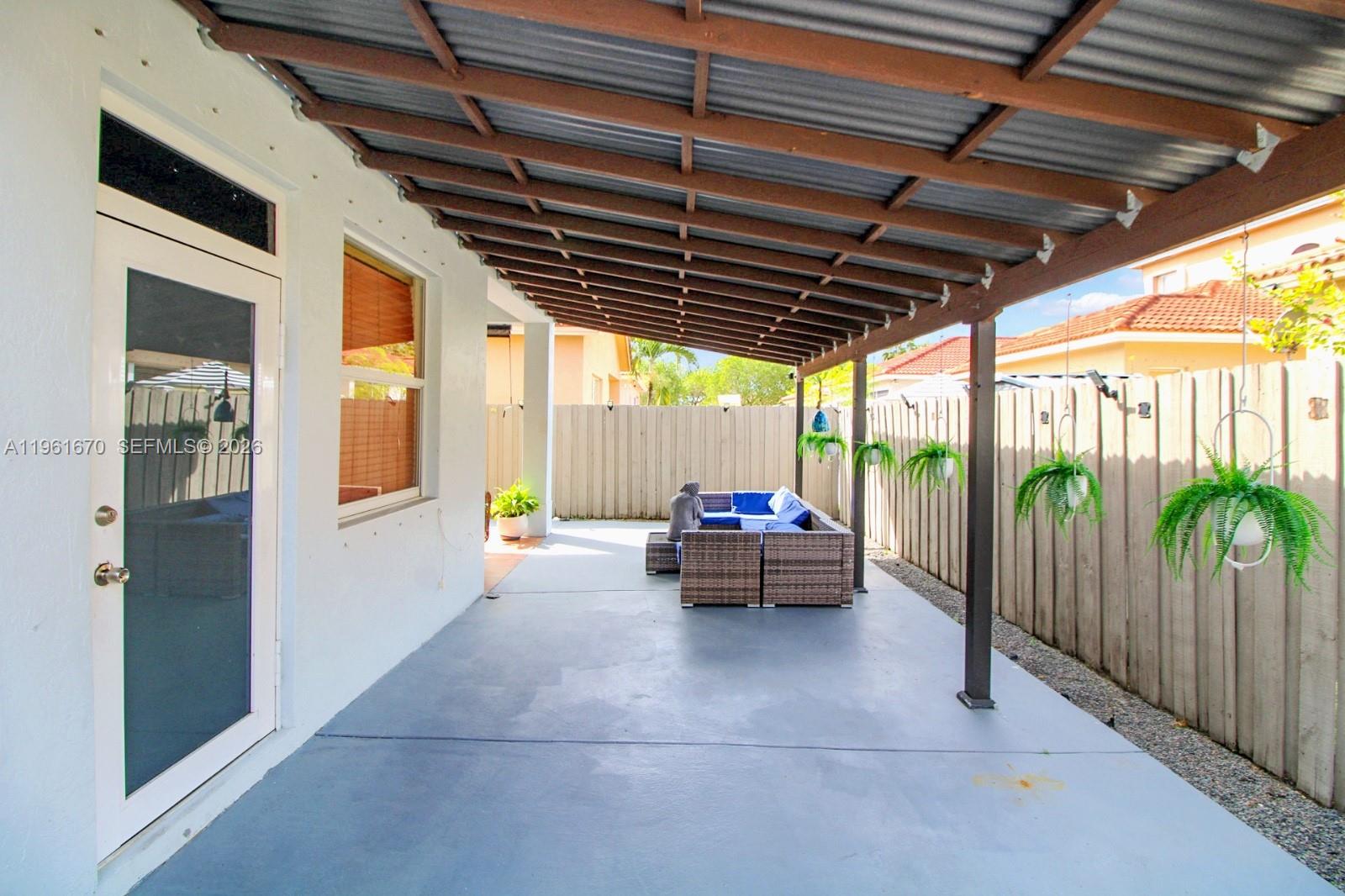 PORTOFINO BAY - Residential