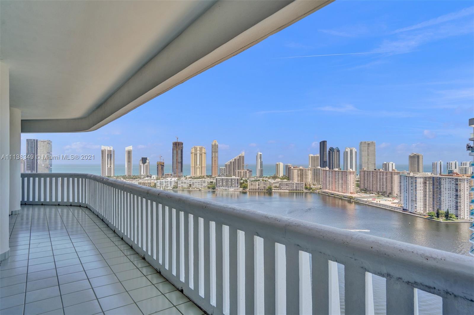 3000 ISL BLVD WILLIAMS IS - Residential