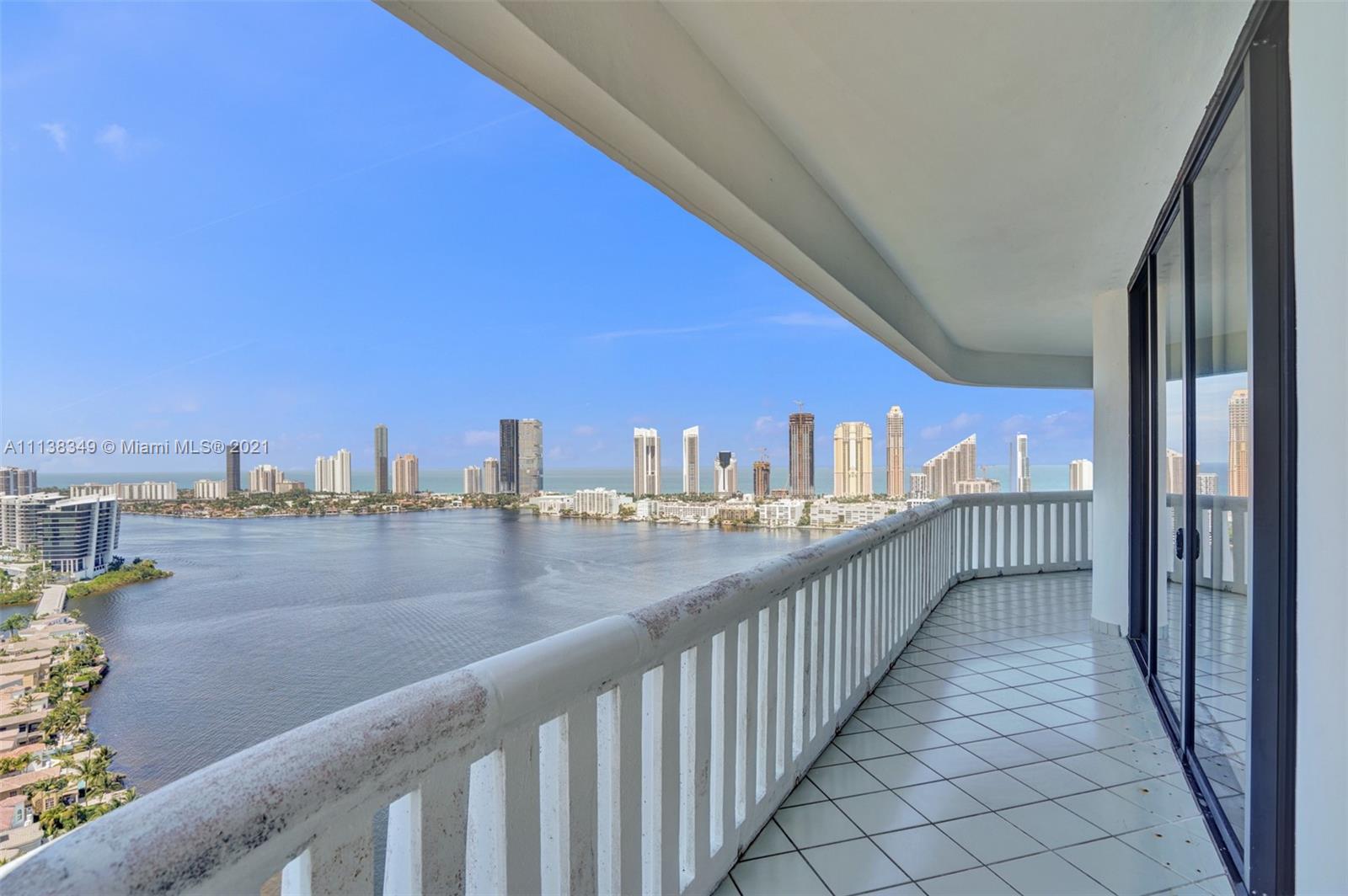 3000 ISL BLVD WILLIAMS IS - Residential