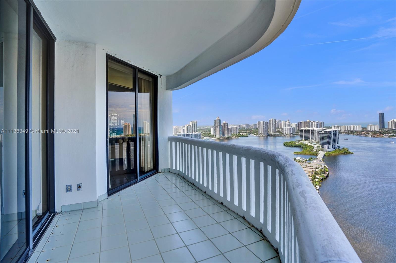 3000 ISL BLVD WILLIAMS IS - Residential