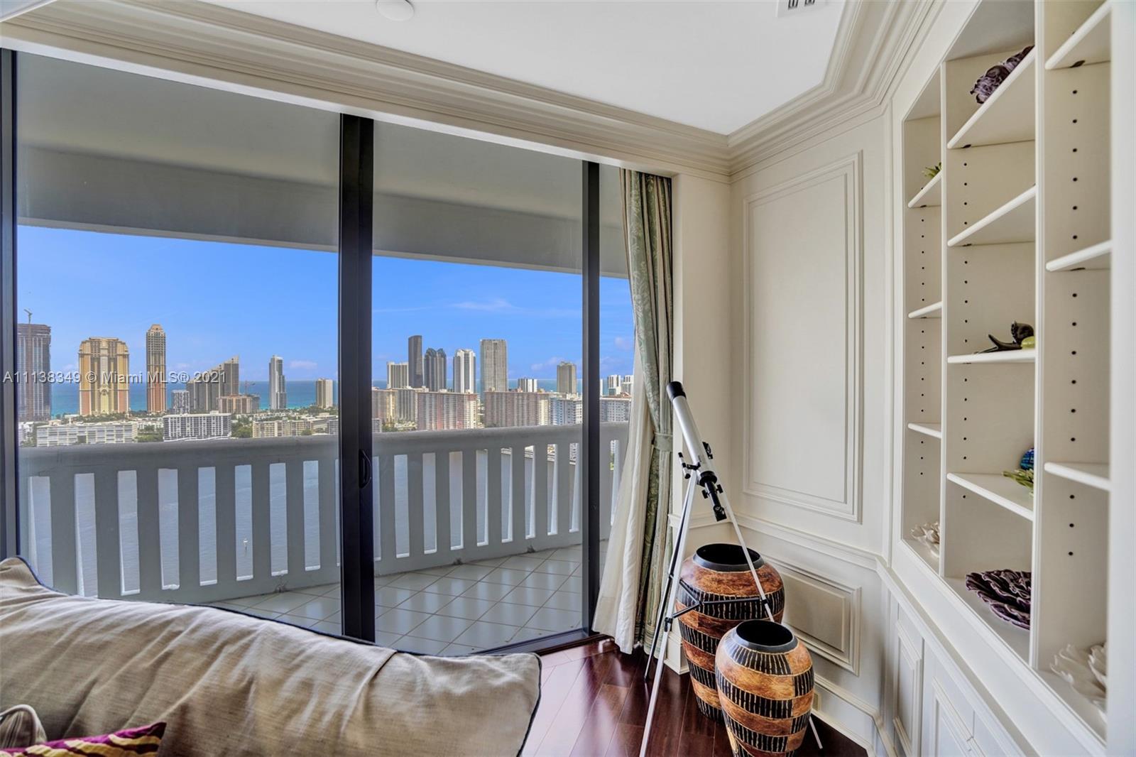 3000 ISL BLVD WILLIAMS IS - Residential