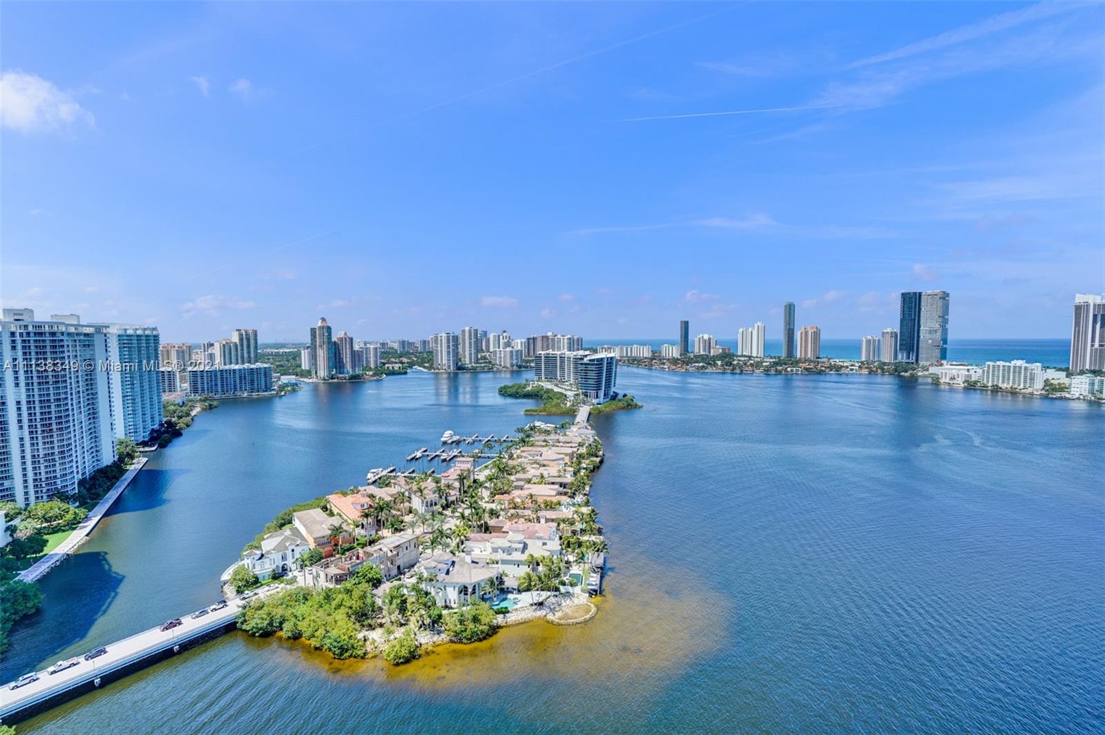 3000 ISL BLVD WILLIAMS IS - Residential