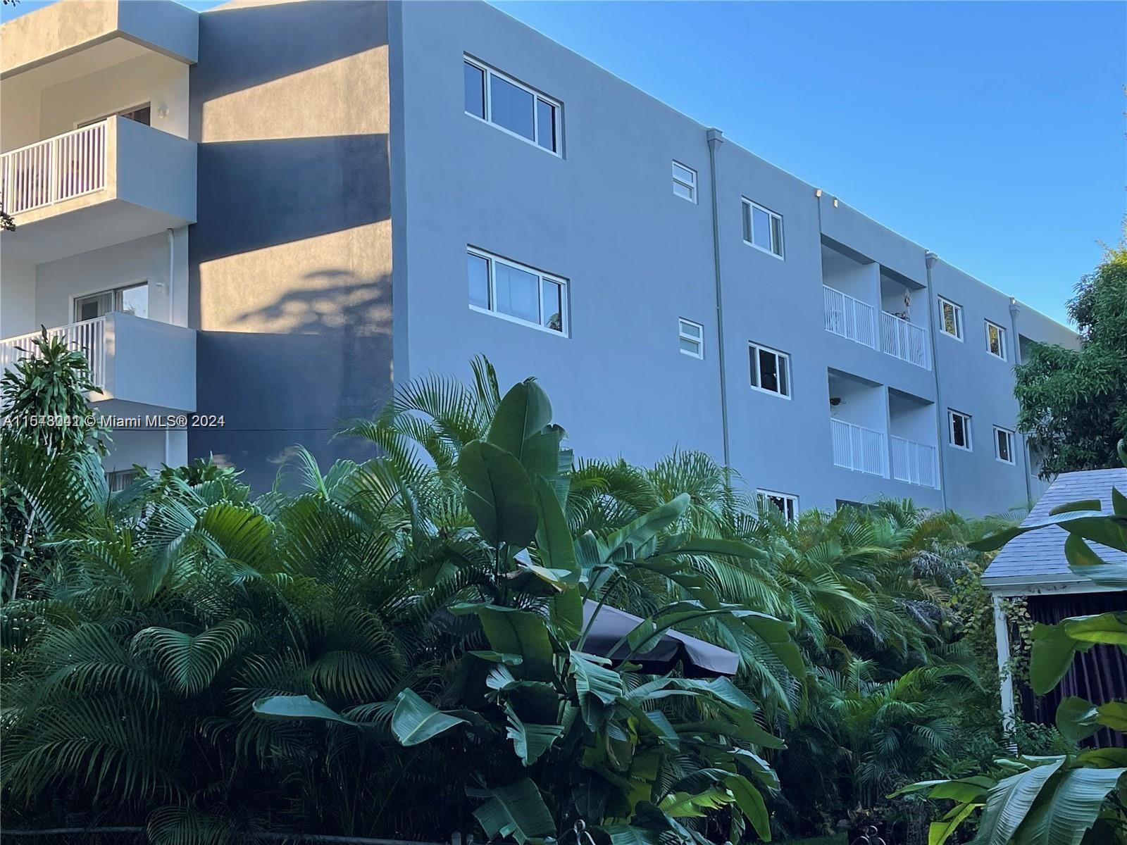 HERITAGE CONDO - Residential