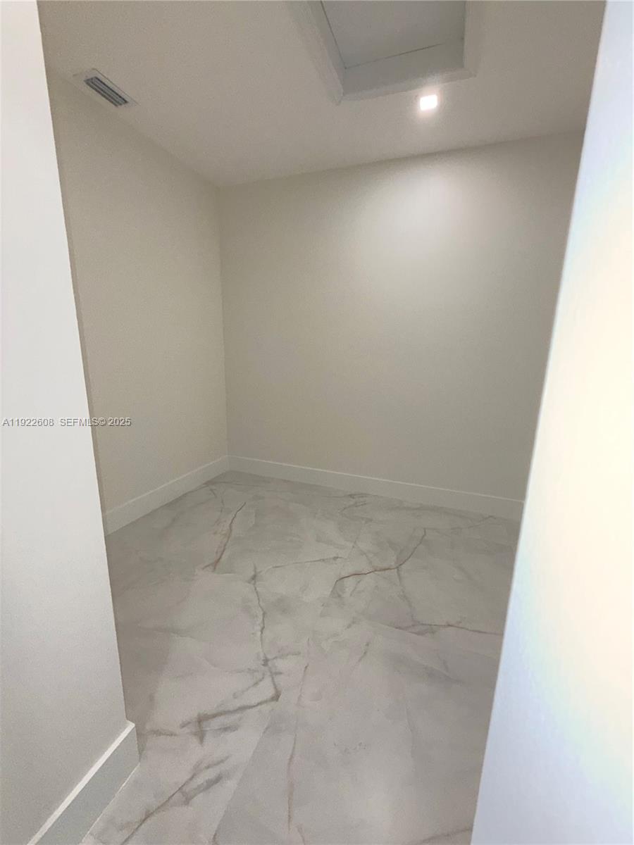 JASMINE AT THE HAMMOCKS - Residential Lease
