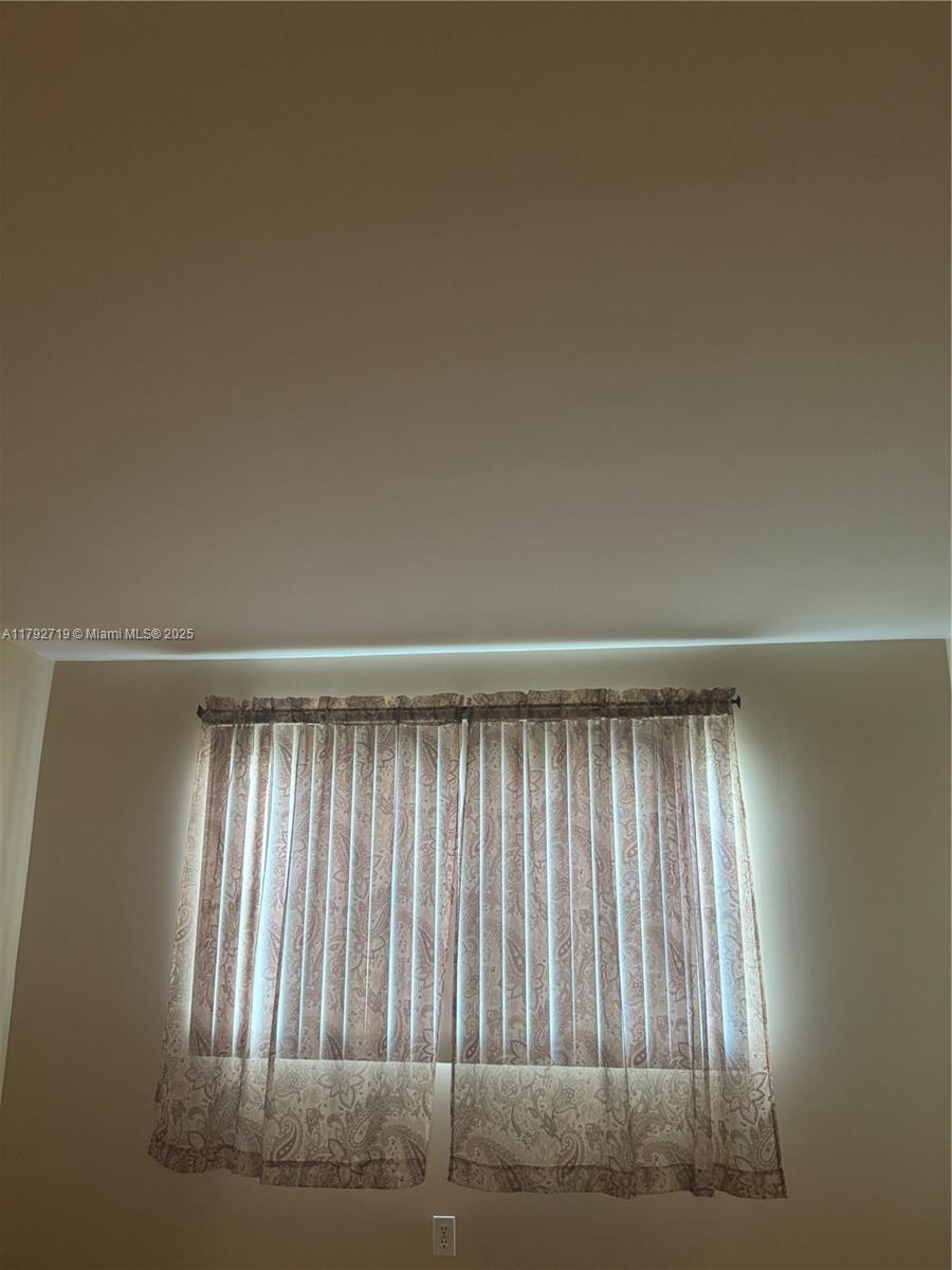 SUNRISE LAKES 63 CONDO - Residential