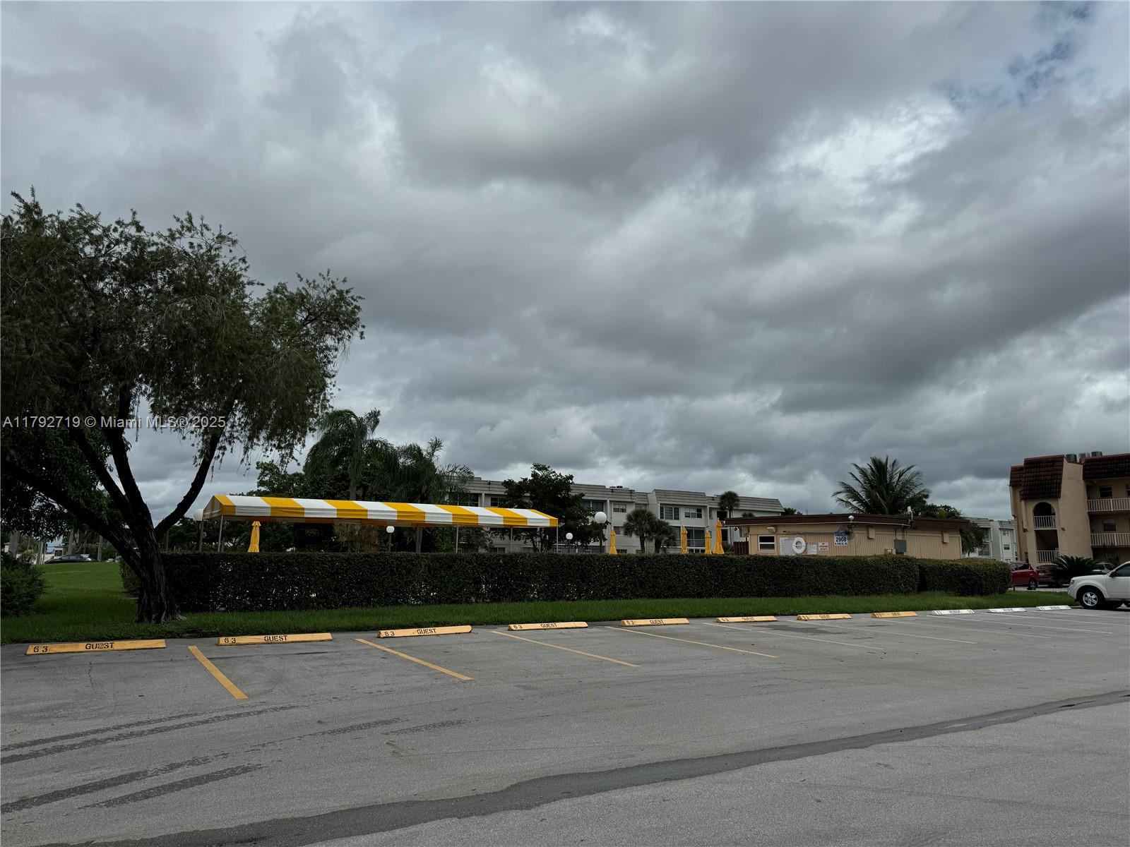 SUNRISE LAKES 63 CONDO - Residential