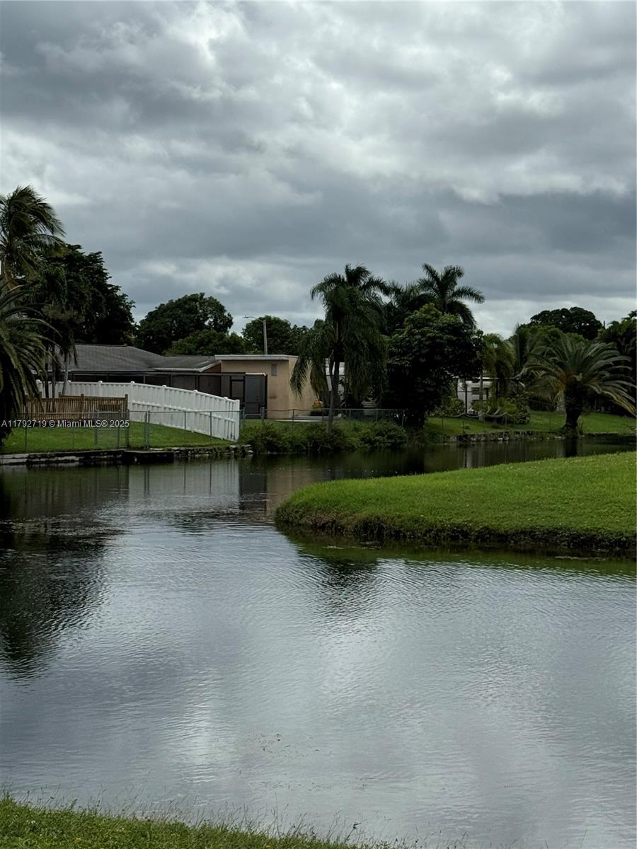 SUNRISE LAKES 63 CONDO - Residential