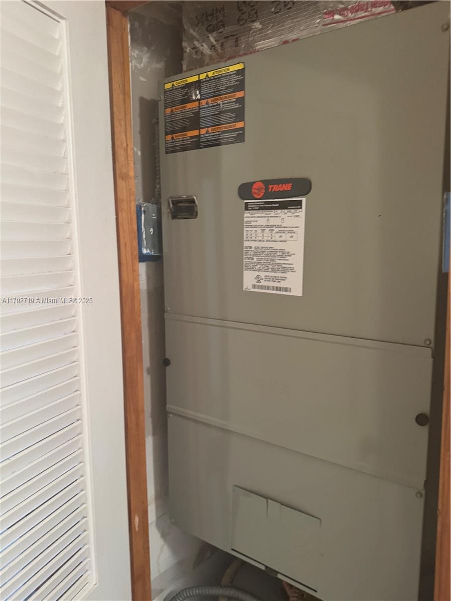 SUNRISE LAKES 63 CONDO - Residential