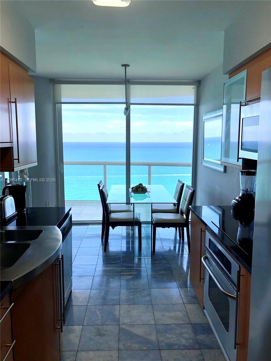 6365 Collins Ave 3602