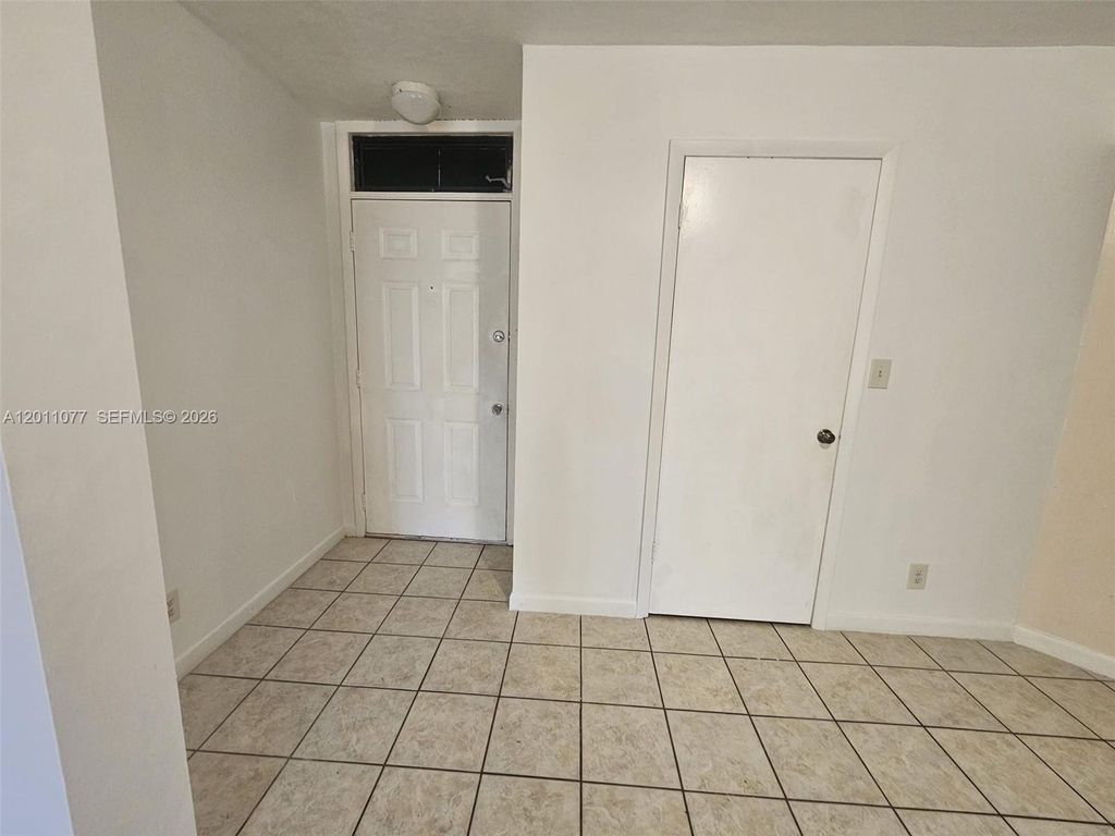 Photo of 211 Lake Pointe Dr #108, Oakland Park, FL 33309 (MLS # A12011077)