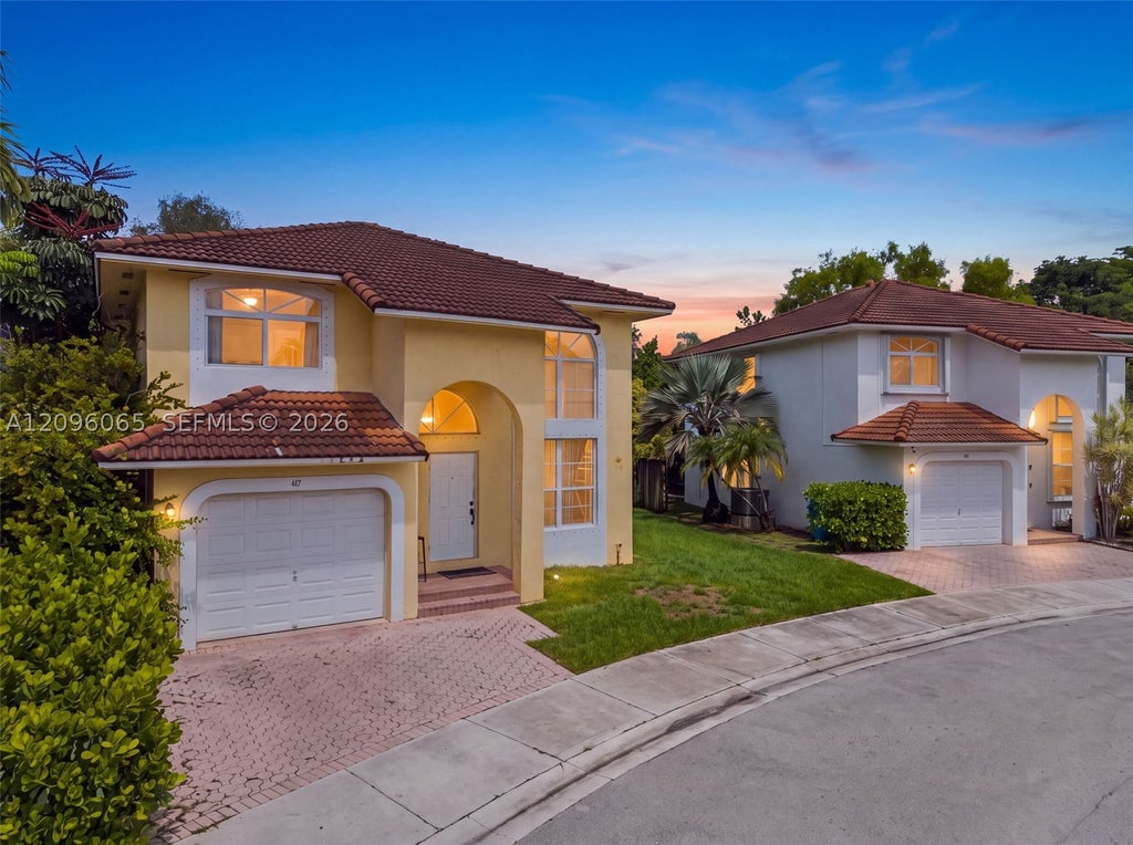 Photo of 417 Kelly Ln, Weston, FL 33326 (MLS # A12096065)