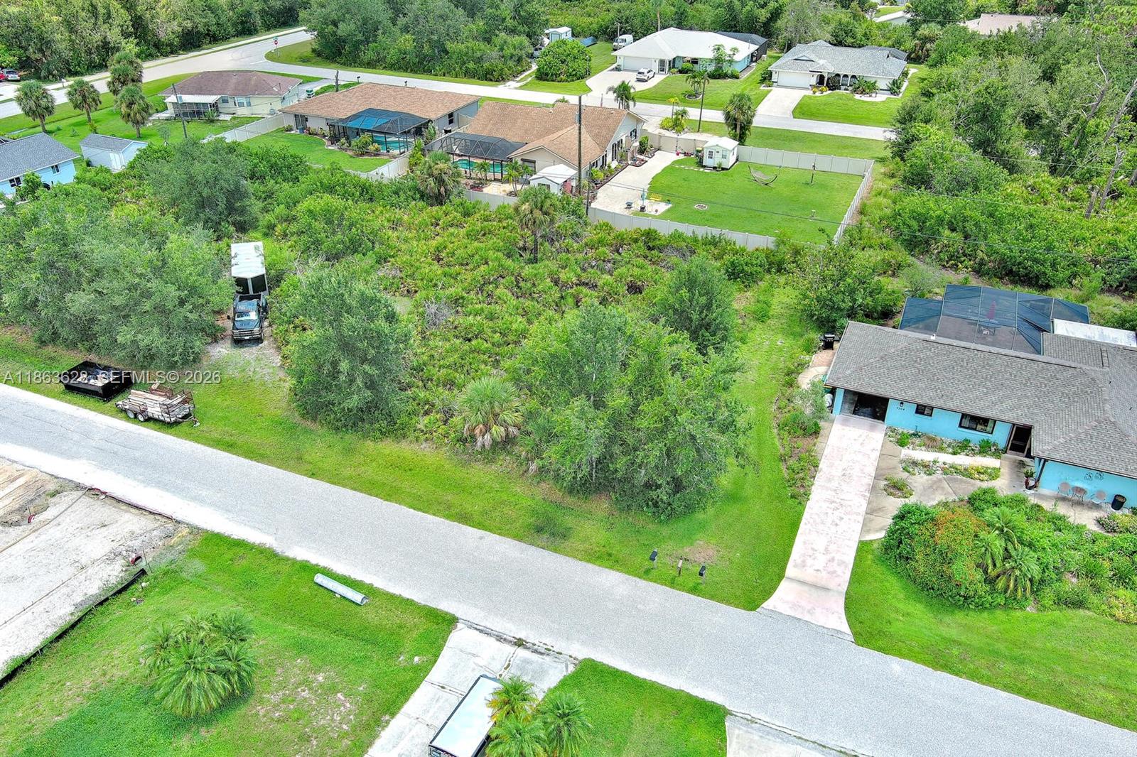 Port Charlotte - Land