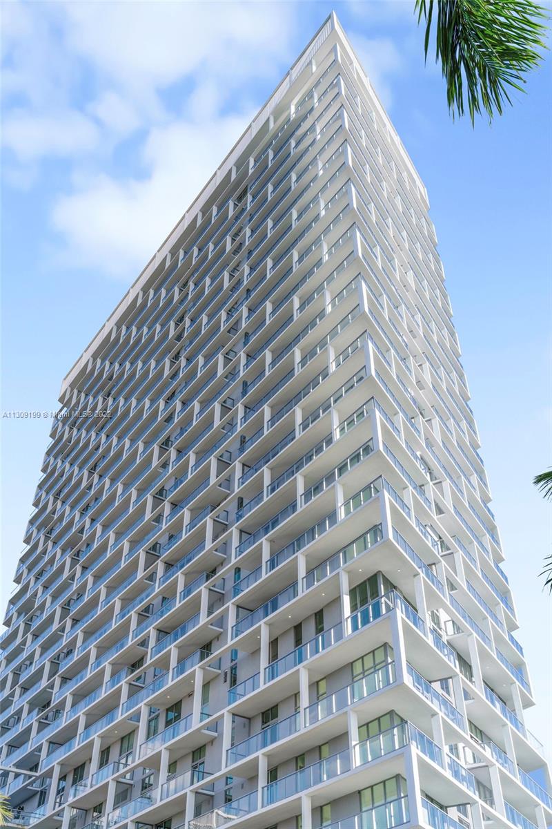 METROPICA NORTH TOWER ONE - Residential Lease