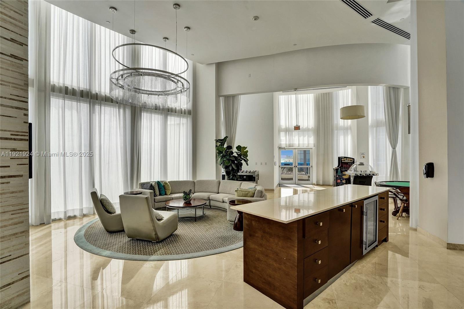 TDR TOWER III CONDO - Residential