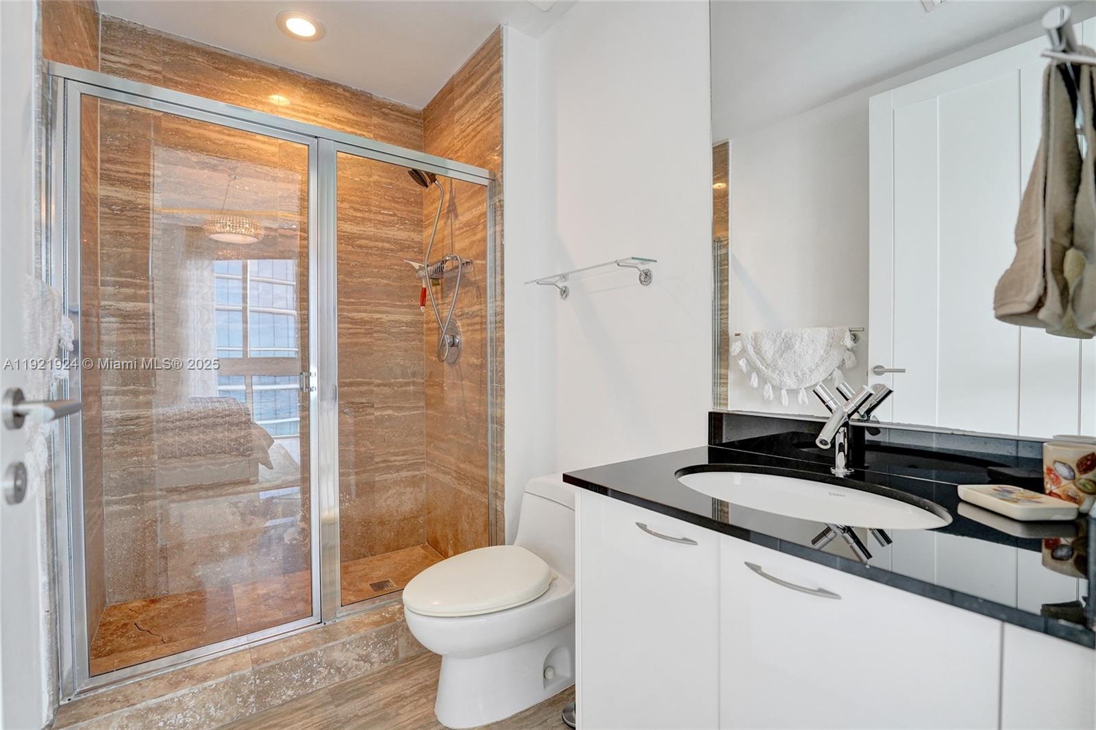 TDR TOWER III CONDO - Residential