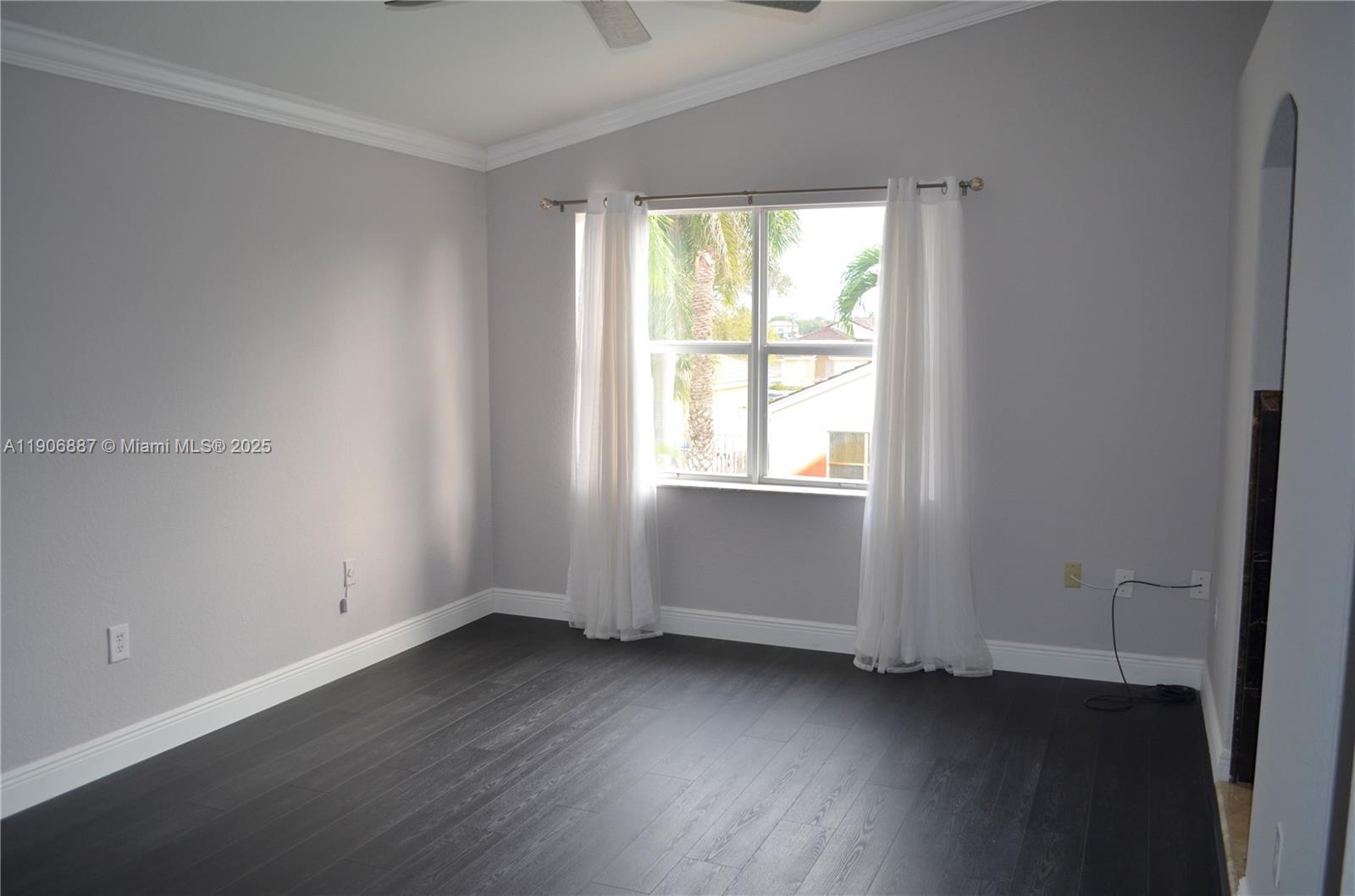 BIG SKY - Residential Lease