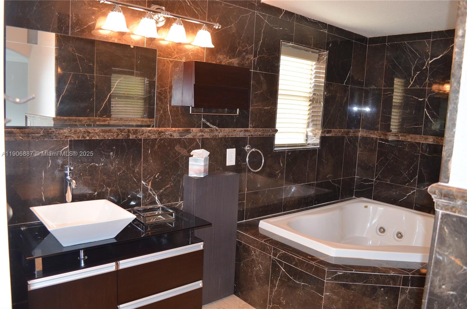 BIG SKY - Residential Lease