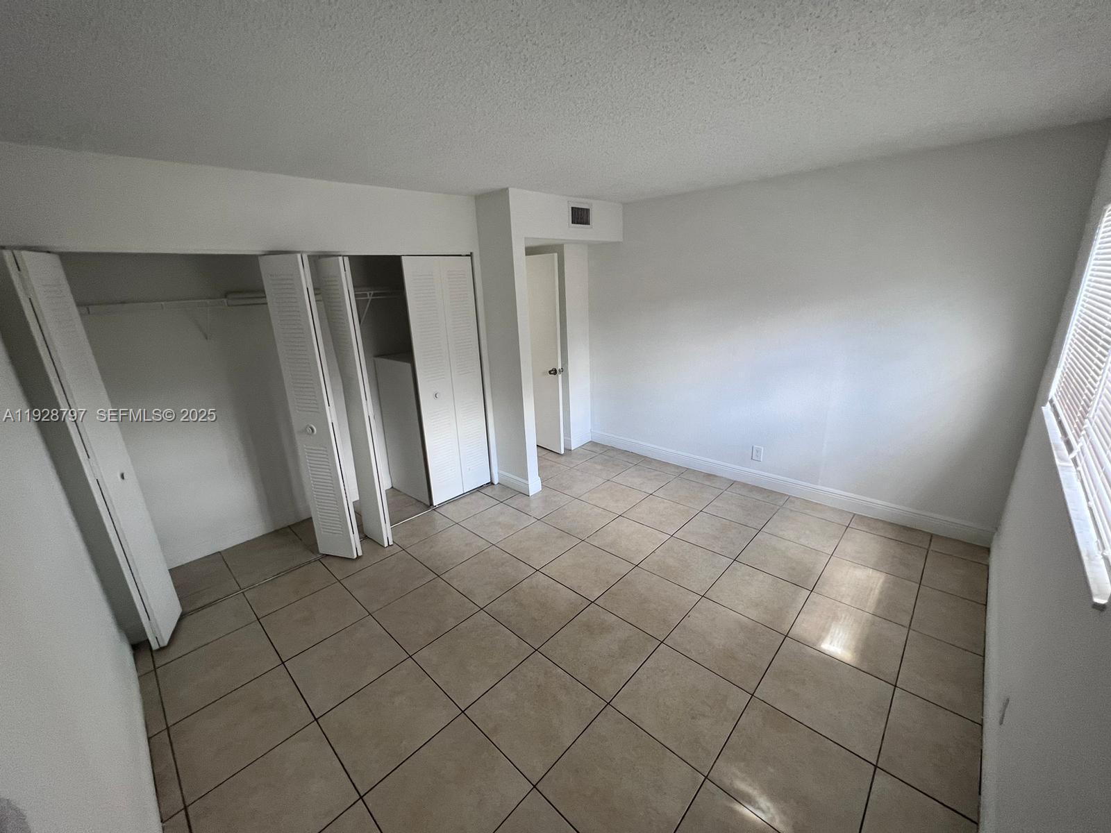 ARBOR KEYS CONDO - Residential Lease