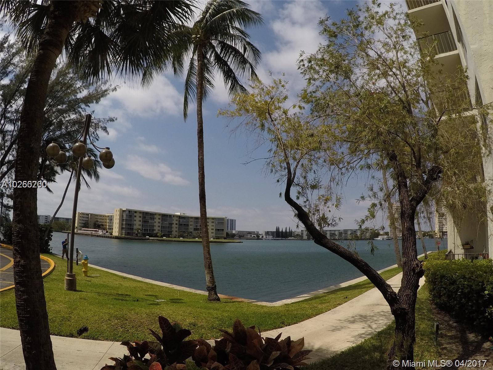 THE CLIPPER AT BISCAYNE C - Residential Lease