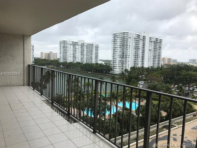 THE CLIPPER AT BISCAYNE C - Residential Lease