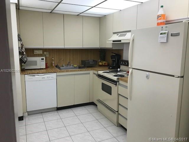 THE CLIPPER AT BISCAYNE C - Residential Lease