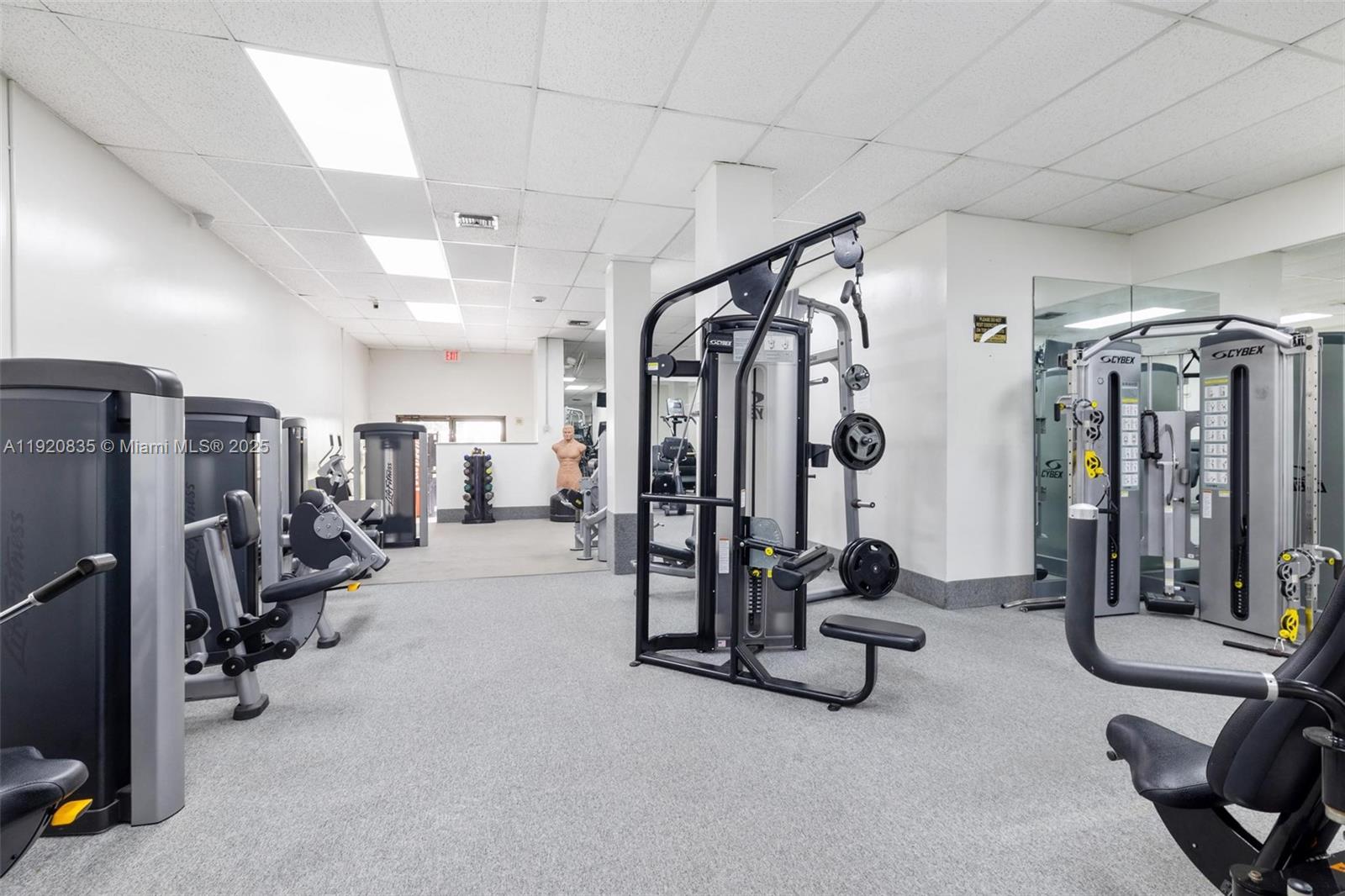 HALLMARK OF HOLLYWOOD CON - Residential Lease