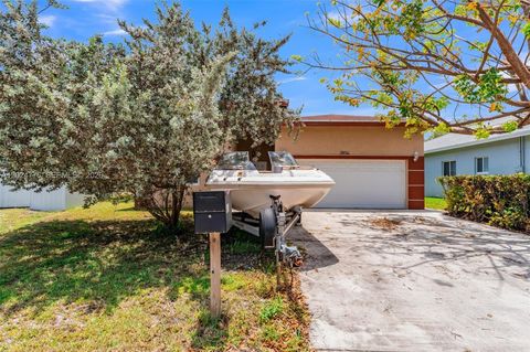 Tiny photo for 2804 Washington Dr, Fort Lauderdale, FL 33311 (MLS # A12024776)