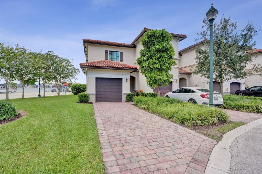 Photo of 4204 N Dixie Hwy #1, Oakland Park, FL 33334 (MLS # A11885977)