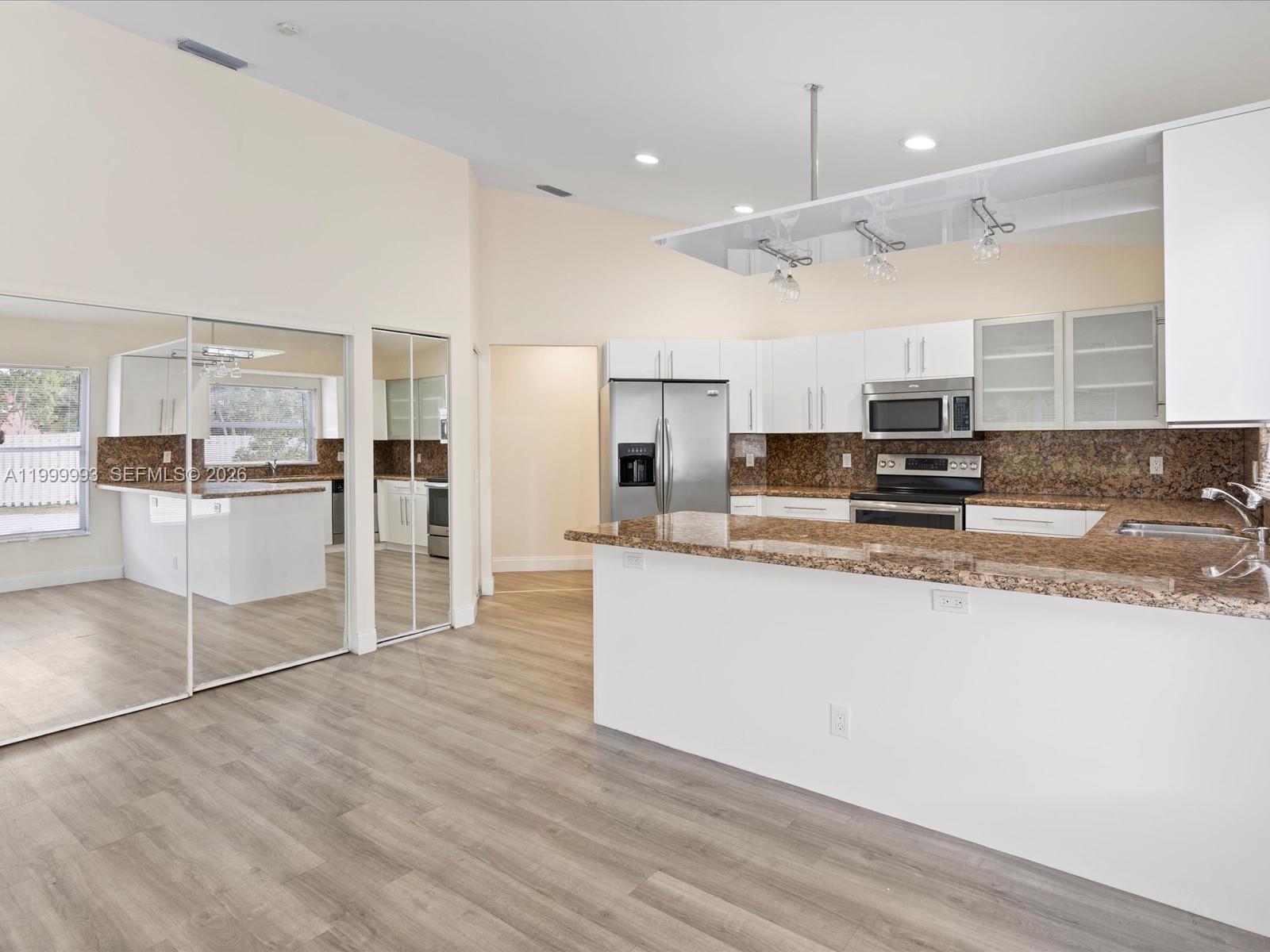 NEW ORLEANS LAKESITES - Residential Lease