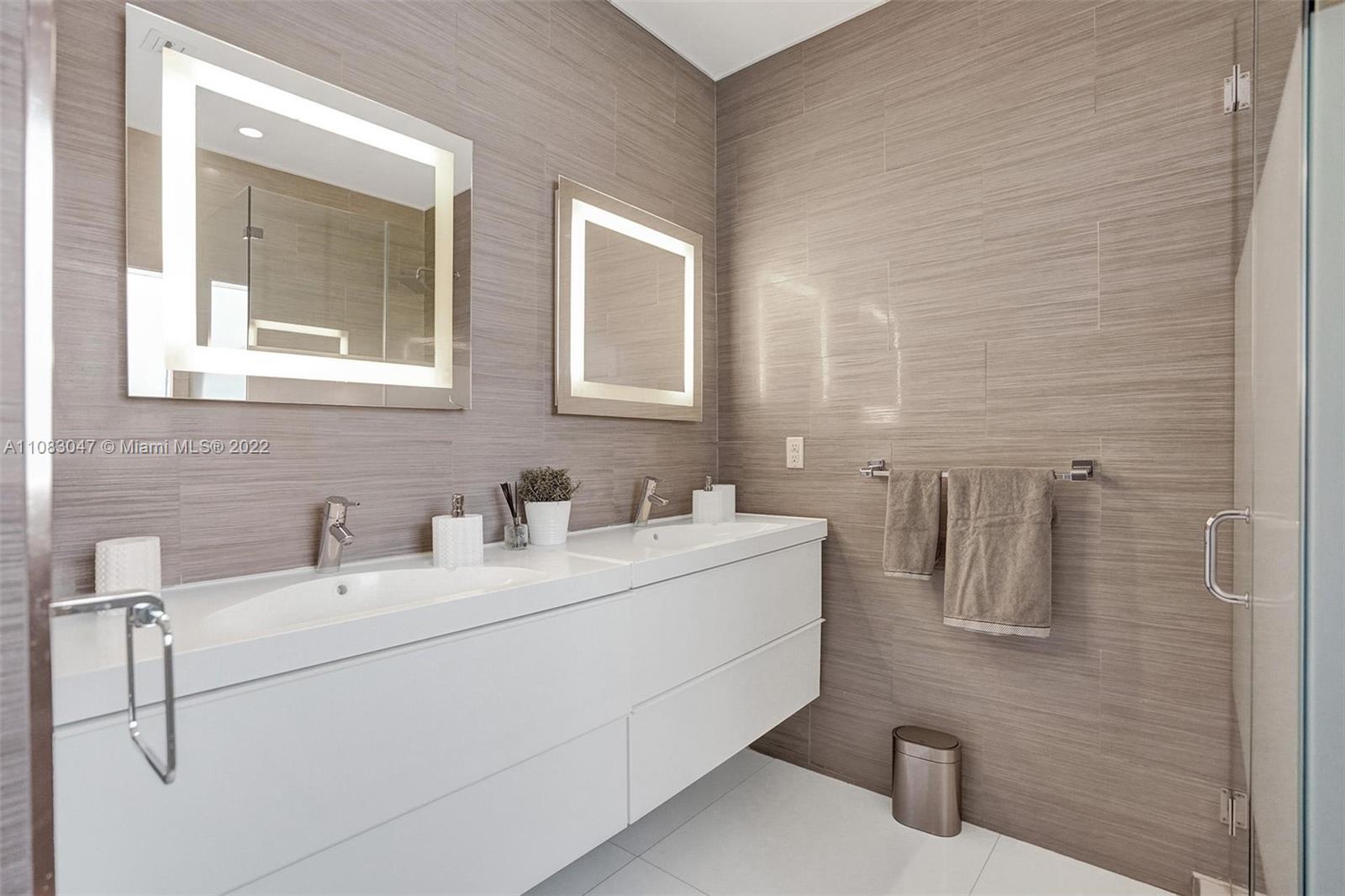 NORMANDY GOLF COURSE - Residential