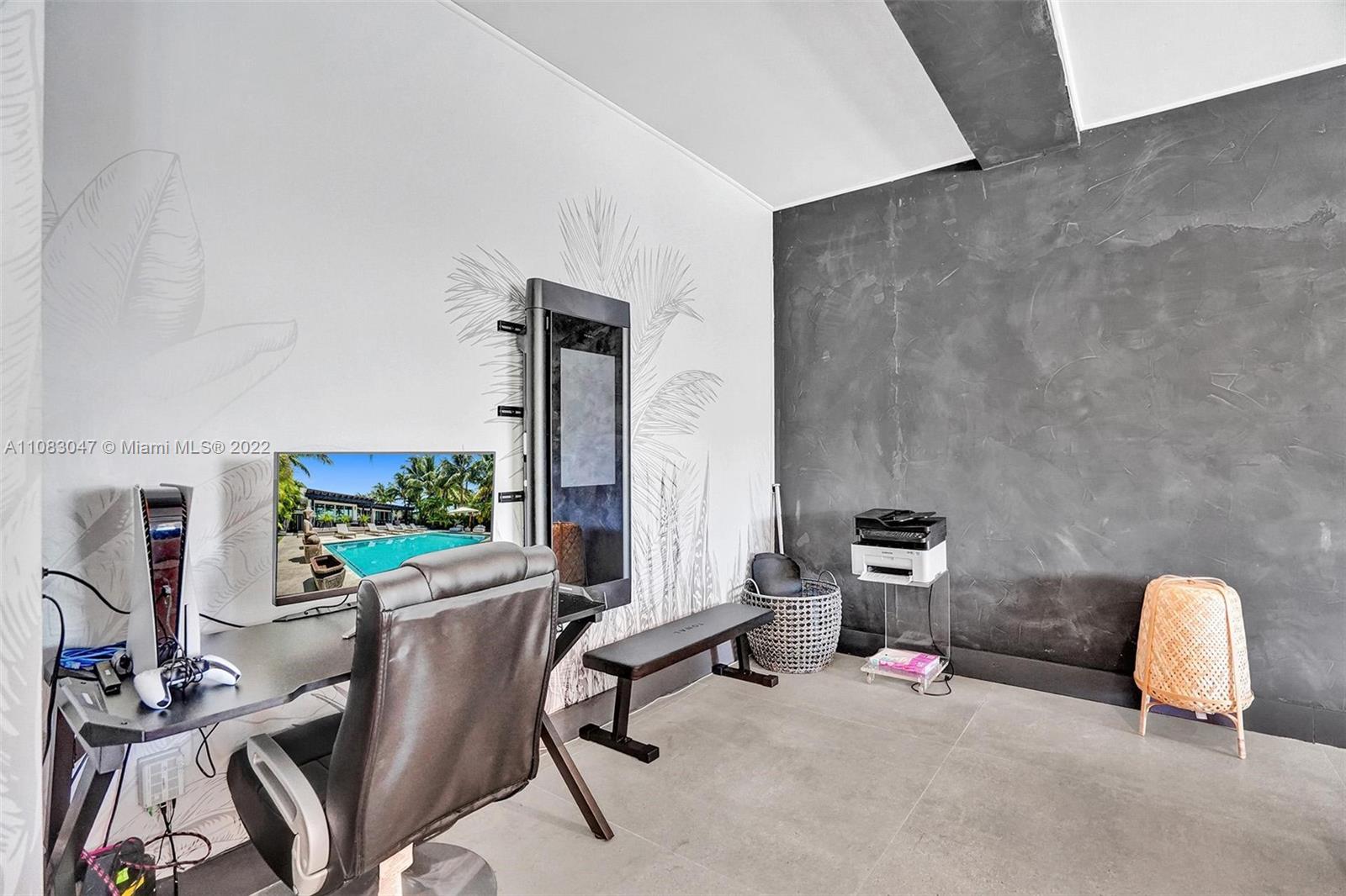 NORMANDY GOLF COURSE - Residential