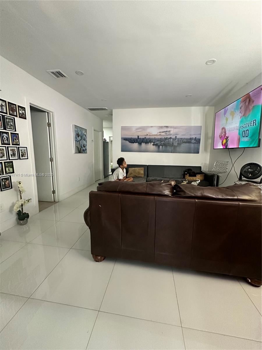 PRAMAR - Residential Income