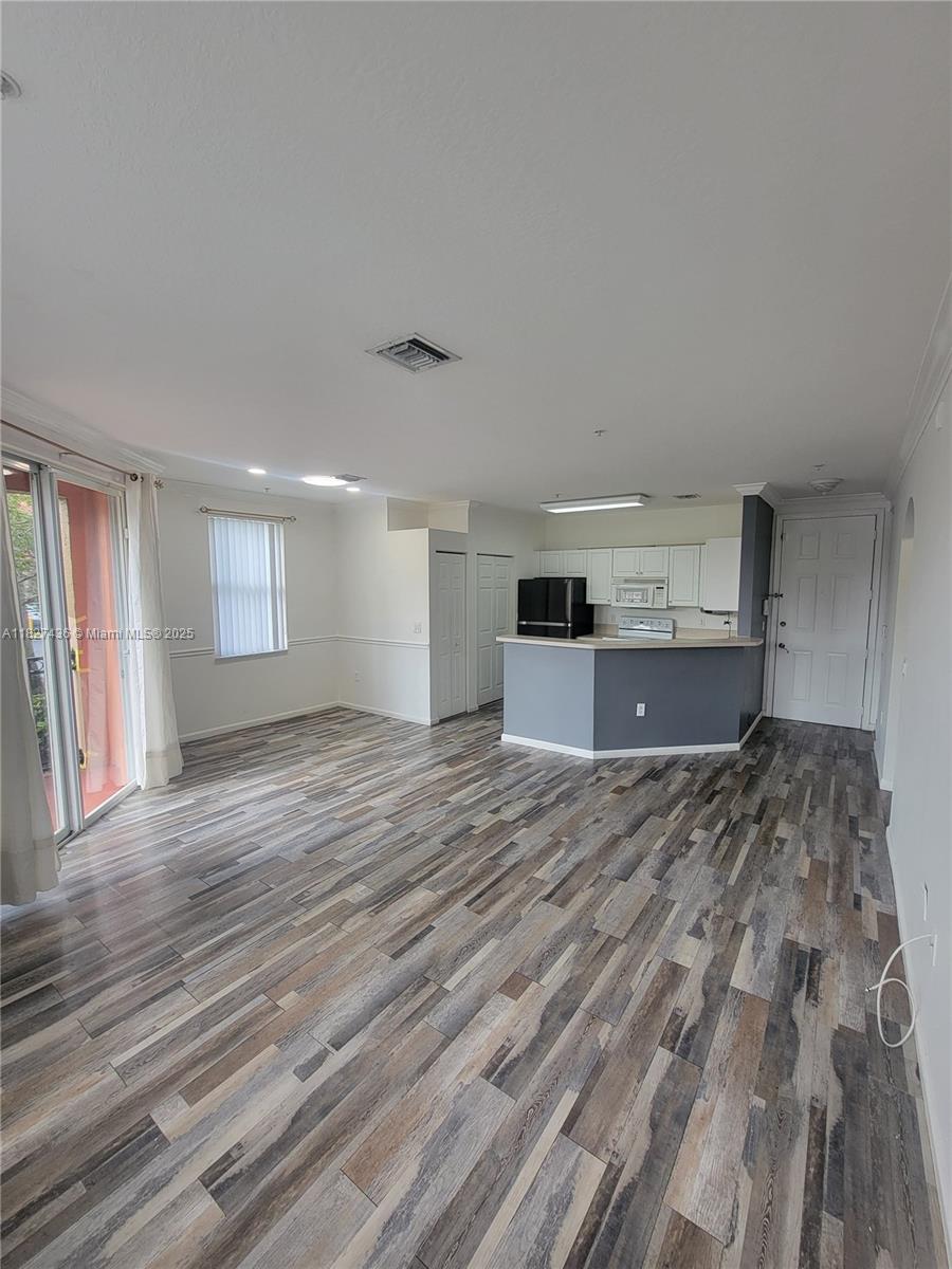 EL-AD VILLAGGIO CONDO BLD - Residential