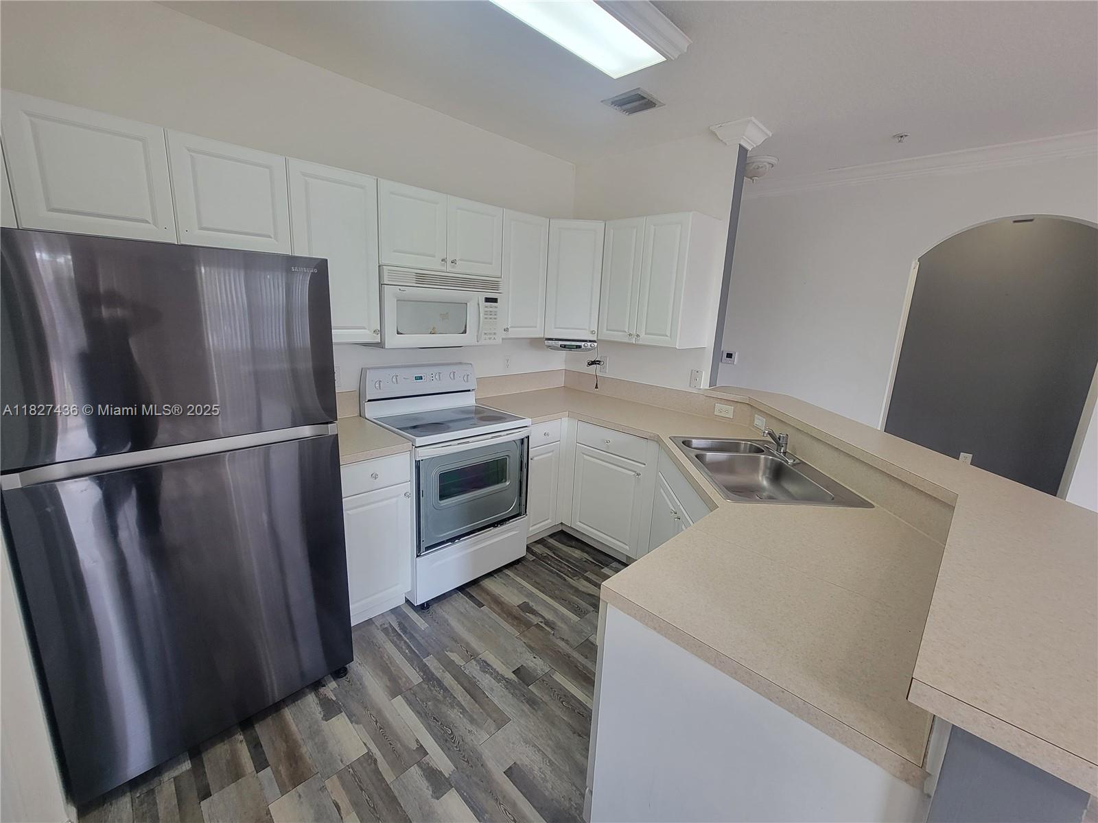 EL-AD VILLAGGIO CONDO BLD - Residential