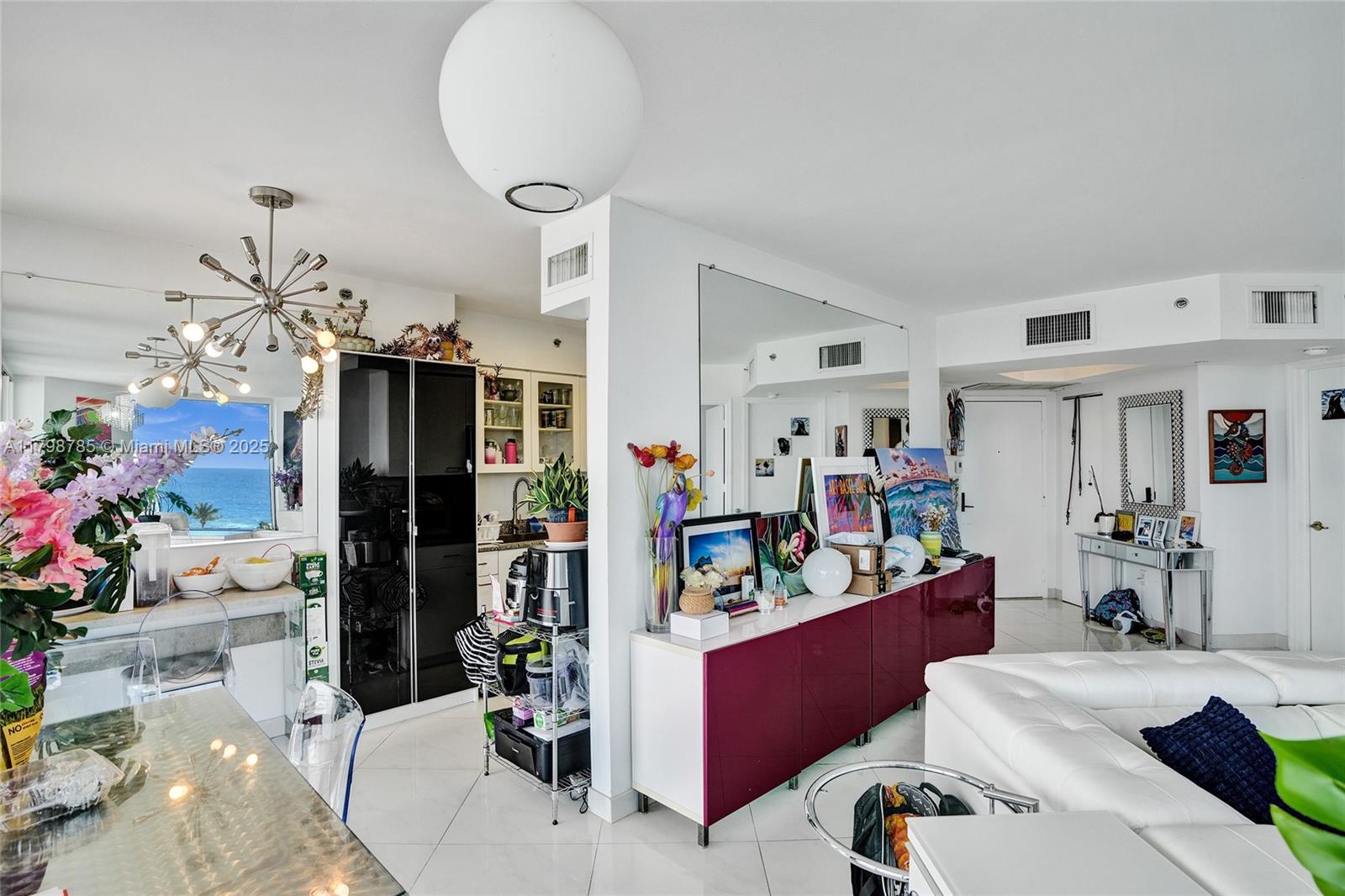 ST TROPEZ OCEAN CONDO - Residential