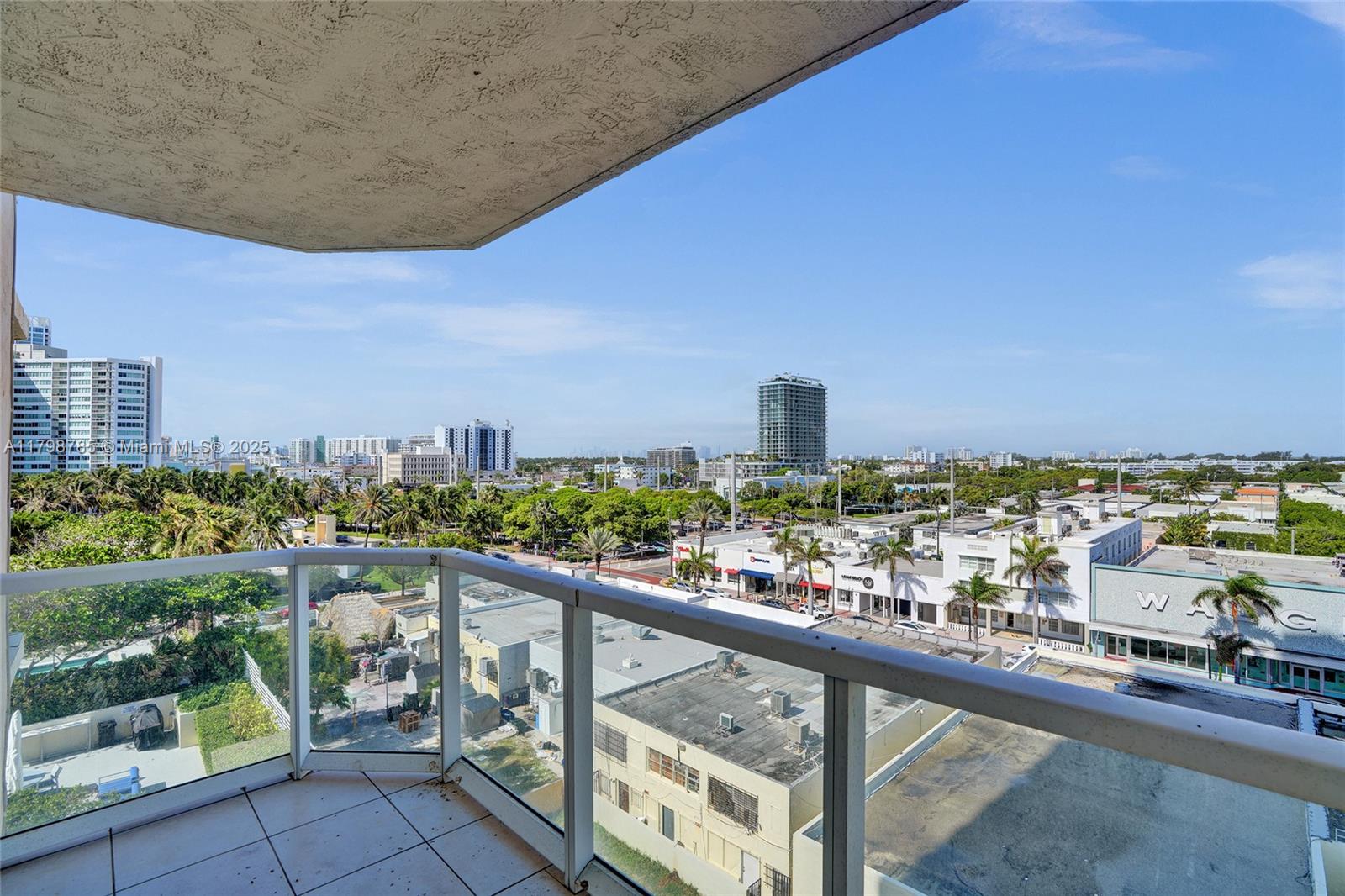 ST TROPEZ OCEAN CONDO - Residential