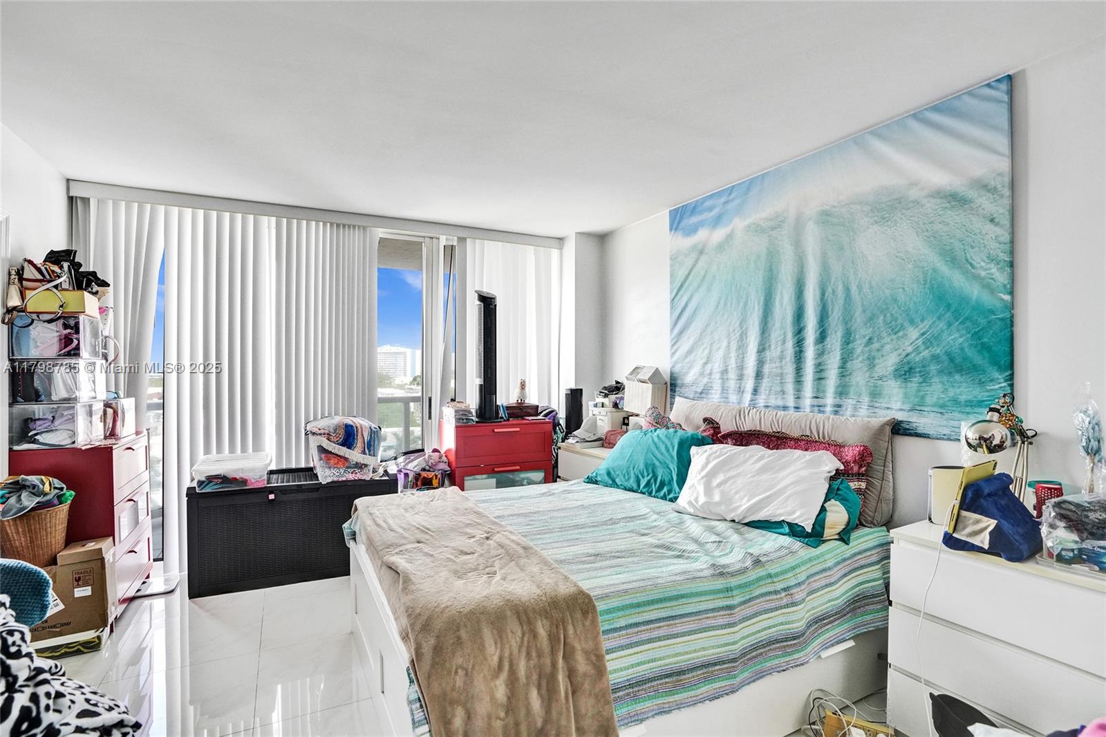 ST TROPEZ OCEAN CONDO - Residential